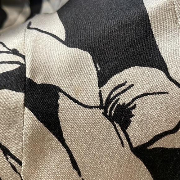 BEBE fur collar floral print silk blouse - Picture 15 of 16